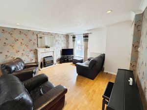 Lounge- click for photo gallery